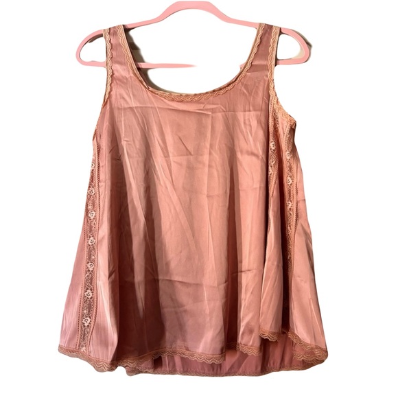 POL Tops - POL Pink lace Embellished Sleeveless Tank Top NWOT has small deodorant markings